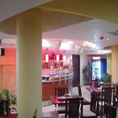 Fresh Family Hotel Равда Екстер'єр фото