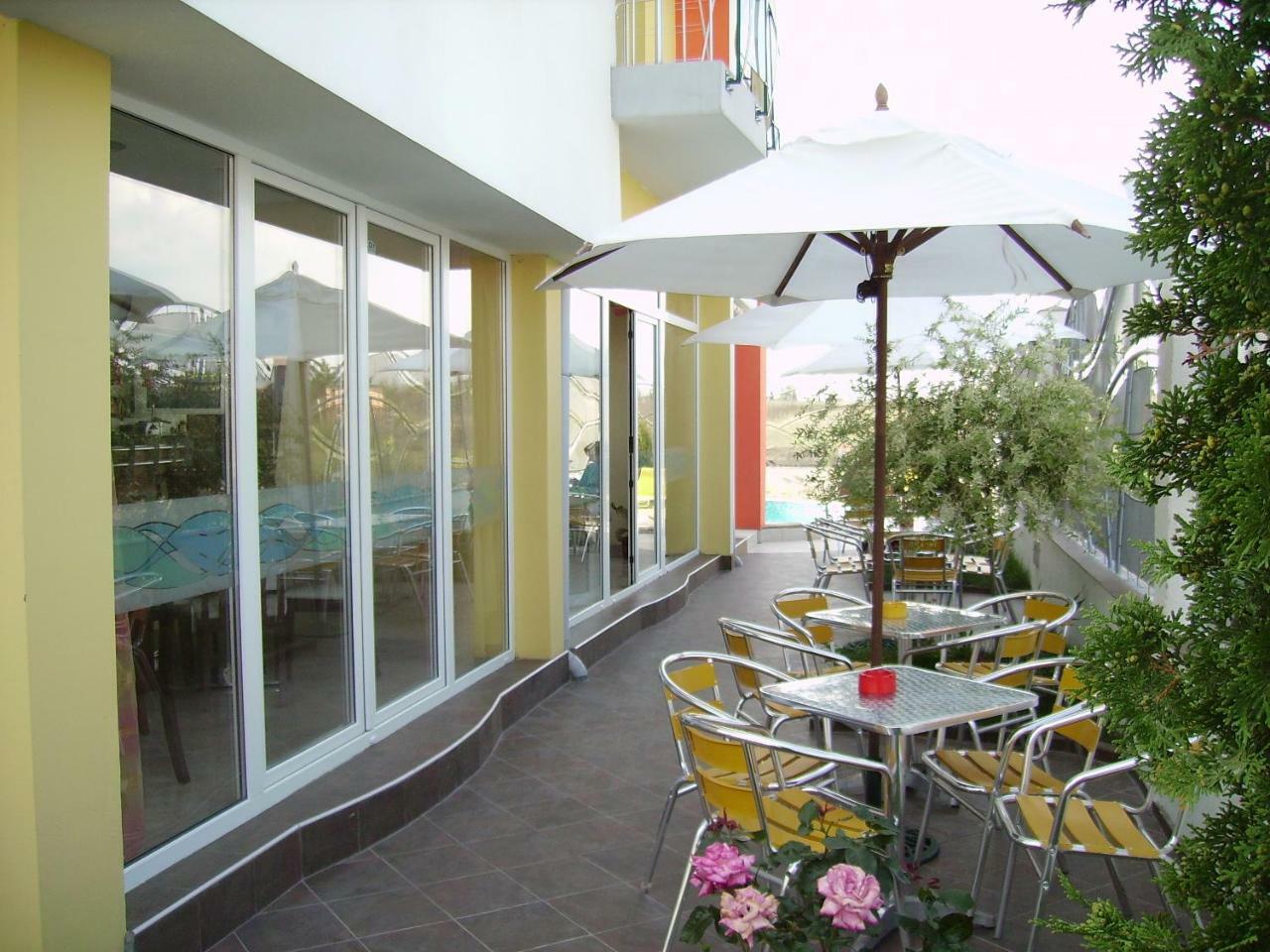 Fresh Family Hotel Равда Екстер'єр фото