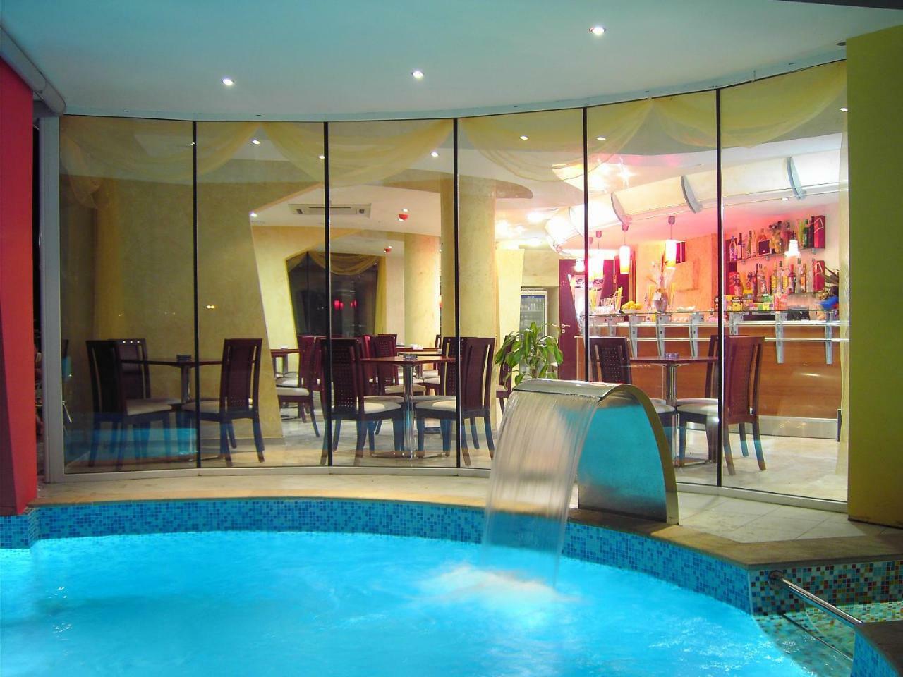 Fresh Family Hotel Равда Екстер'єр фото