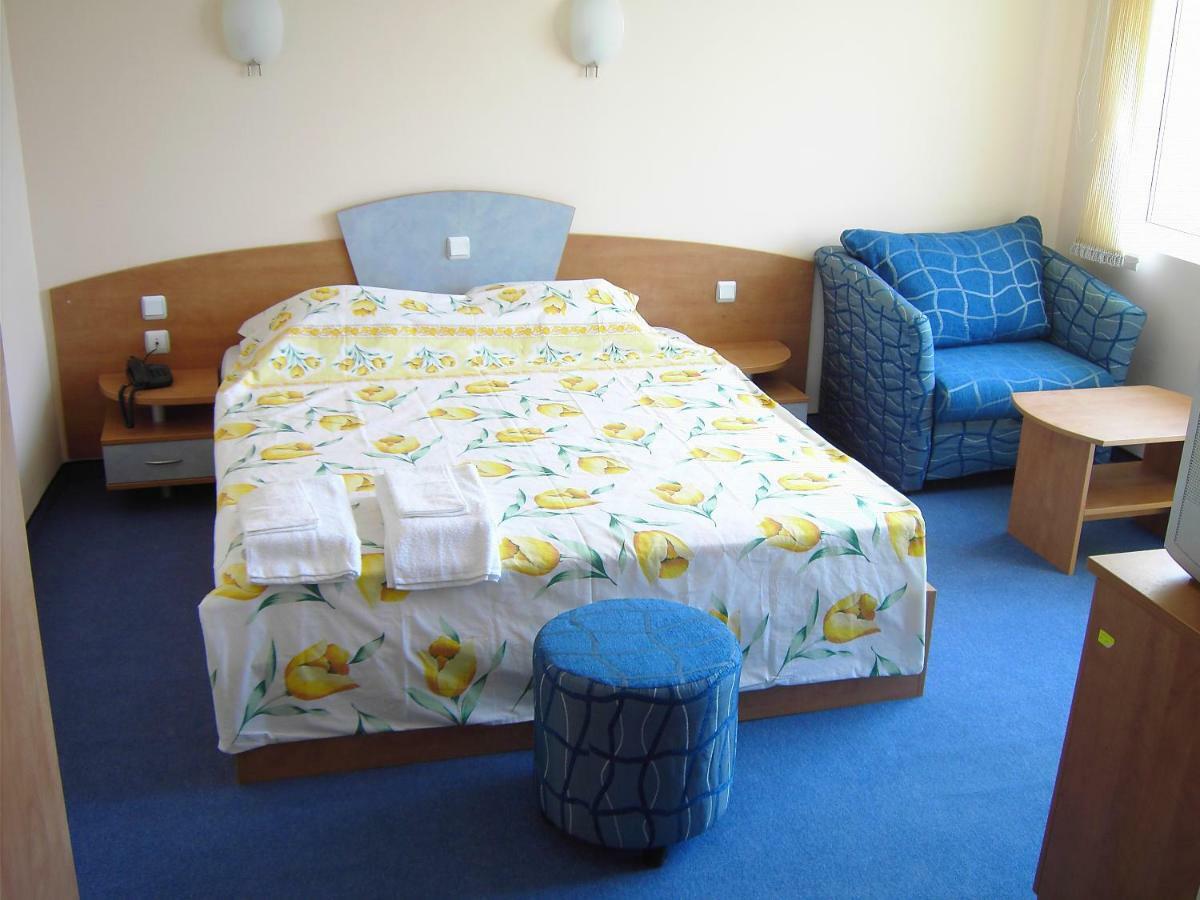 Fresh Family Hotel Равда Екстер'єр фото